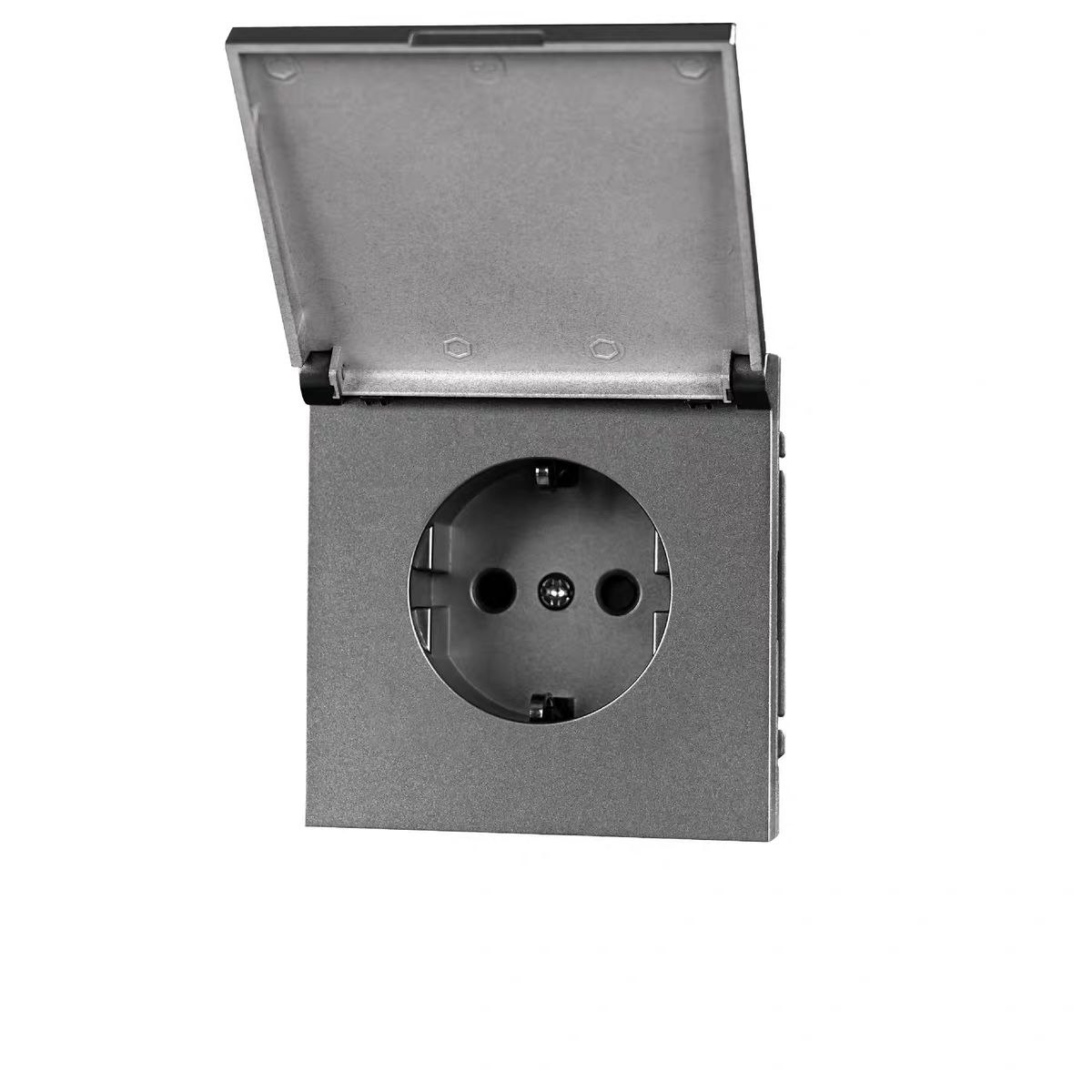 Розетка RIOMIND by Romatti