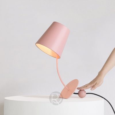Дизайнерская настольная лампа TRIO-K by Romatti