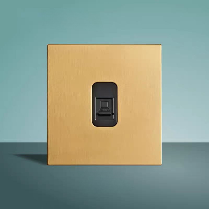 Розетка AUROCONN by Romatti