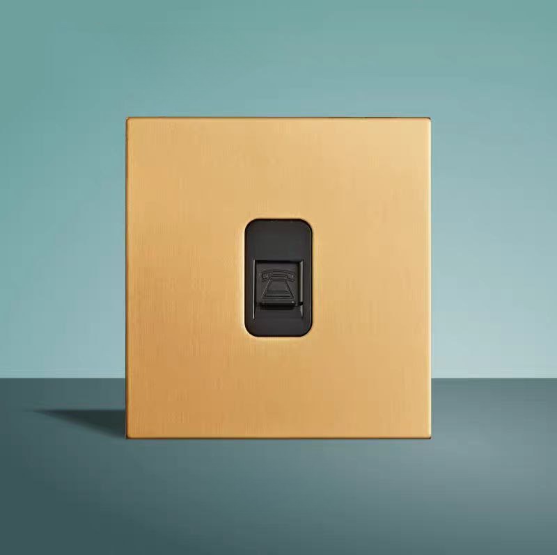 Розетка AUROCONN by Romatti