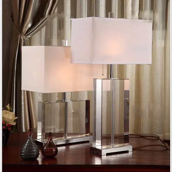 Дизайнерская настольная лампа с абажуром GOLAN by Romatti