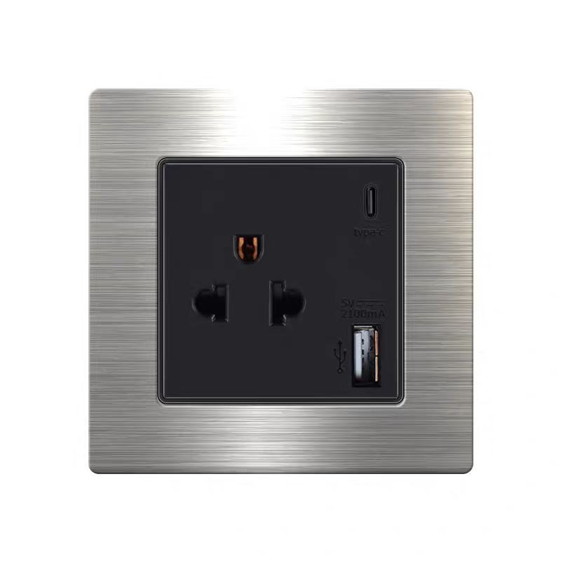 Розетка LUMIQUE by Romatti