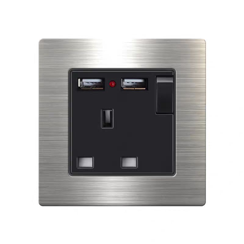 Розетка LUMIQUE by Romatti